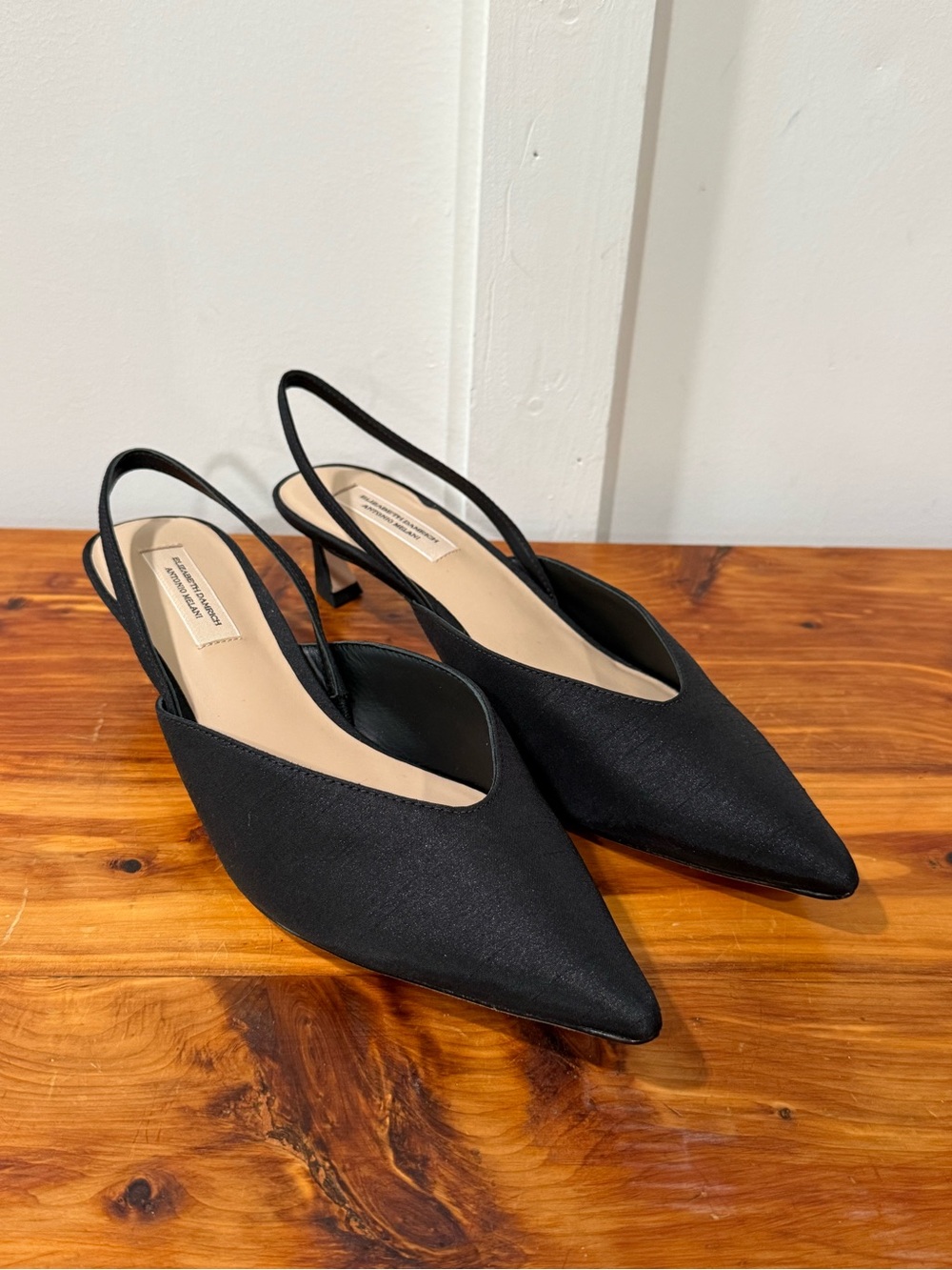 NWOT Antonio Melani Elizabeth Damrich Slingback Black Kitten Heels